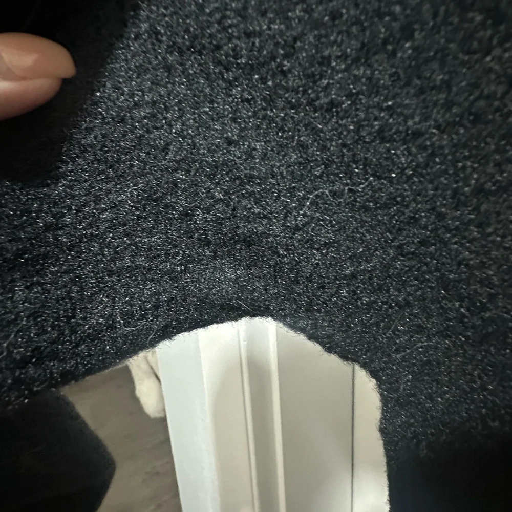 Abercrombie and Fitch Soft and Cozy Oversized Black Crewneck Sweater Size Small - Picture 3 of 4